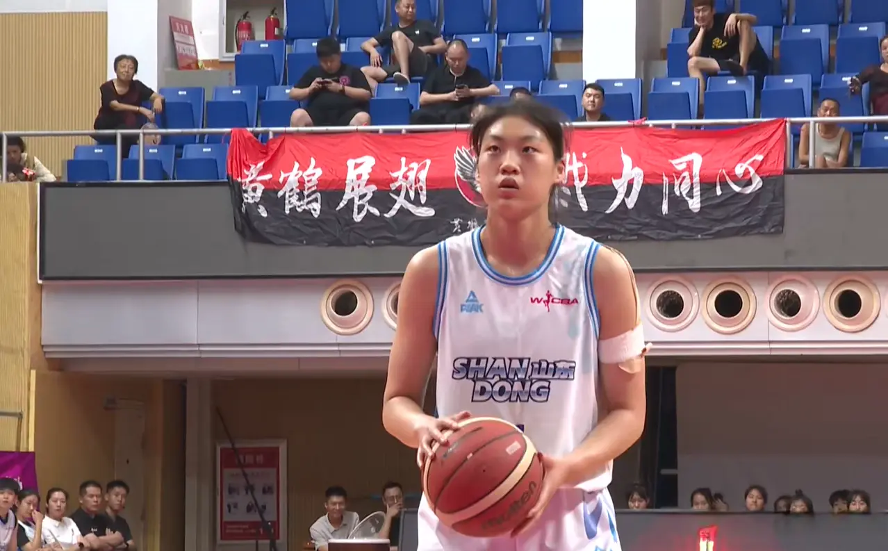 王俊雅独砍, 赵雅琢